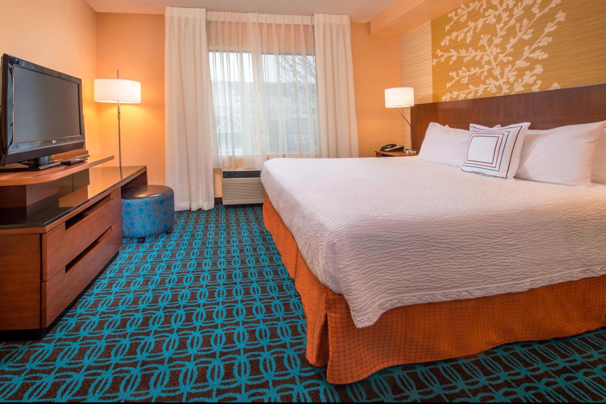 Fairfield Inn & Suites By Marriott Frederick Bagian luar foto