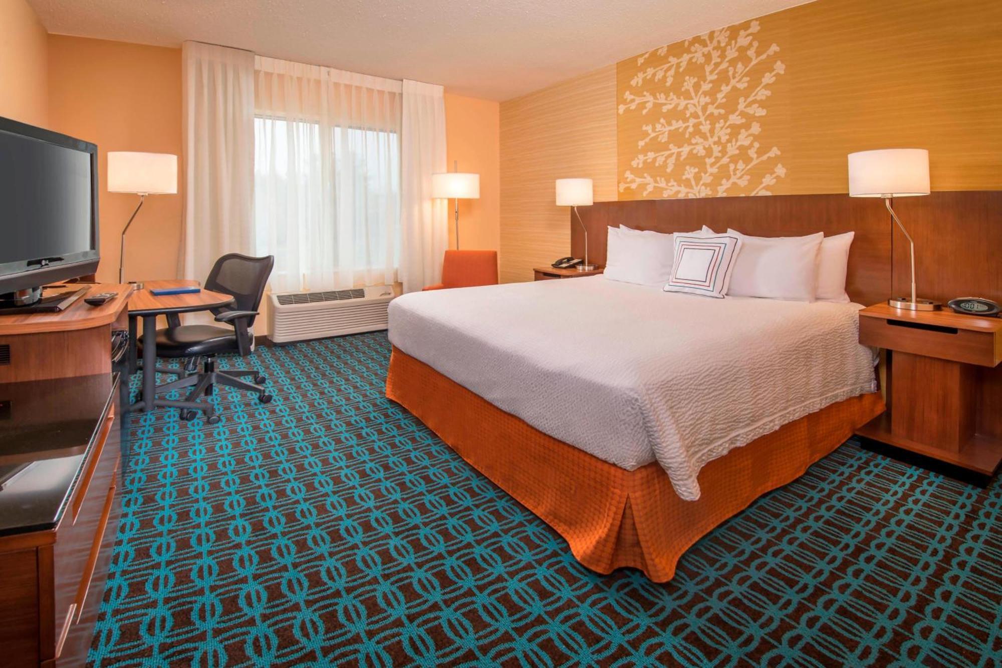 Fairfield Inn & Suites By Marriott Frederick Bagian luar foto