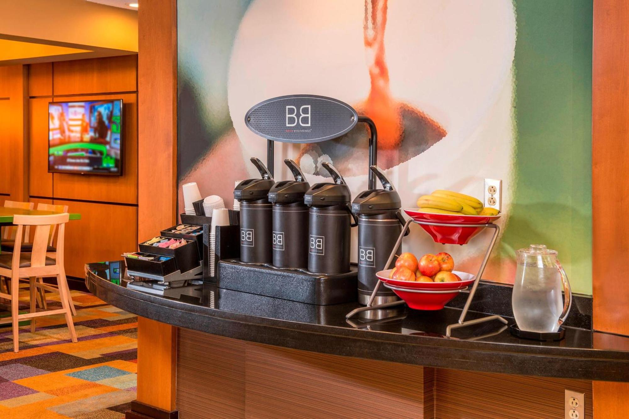 Fairfield Inn & Suites By Marriott Frederick Bagian luar foto