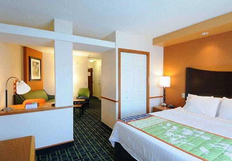 Fairfield Inn & Suites By Marriott Frederick Bagian luar foto